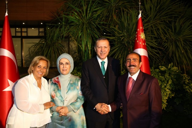 Cumhurbaşkanı Erdoğan Sanat ve Spor Dünyasının Ünlü İsimleriyle Buluştu