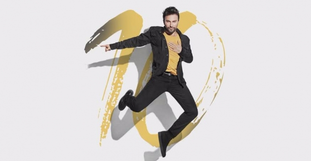 Tarkan'ın Yeni Albümü Müzik Listelerinin Zirvesine Oturdu