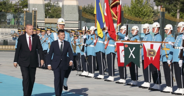 Cumhurbaşkanı Erdoğan, Ukrayna Cumhurbaşkanı Zelenskiy'i Resmi Tören İle Karşıladı