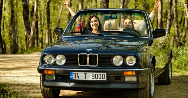 Şevval Sam, Aile Yadigarı BMW’sine Yeniden Kavuştu