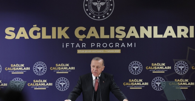 Cumhurbaşkanı Erdoğan, İftarda Sağlık Çalışanlarıyla Bir Araya Geldi