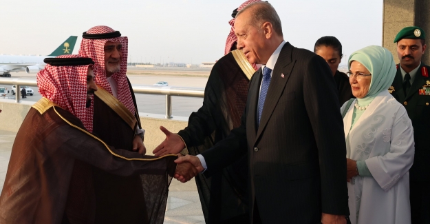 Cumhurbaşkanı Erdoğan Suudi Arabistan’da