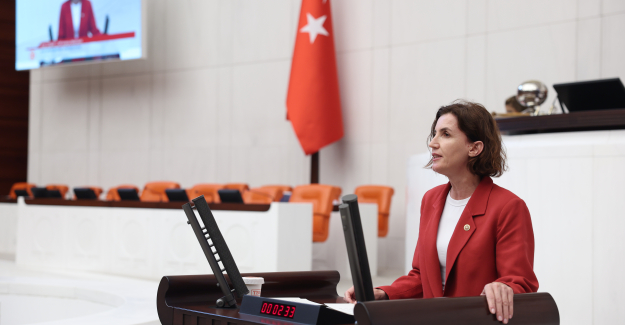 CHP’li Coşar: "Turizmin Sorunları Artıyor, Bakanlık Görmüyor"