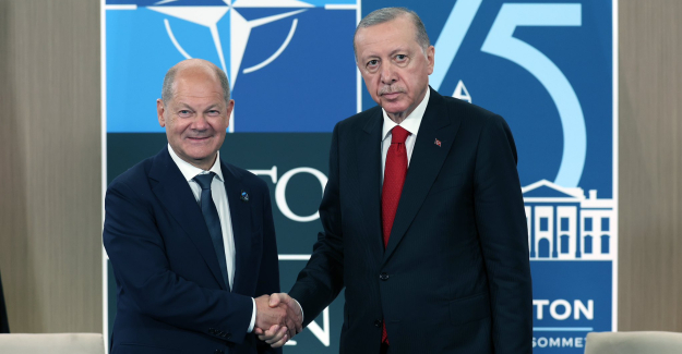 Cumhurbaşkanı Erdoğan, Almanya Başbakanı Scholz ile Görüştü