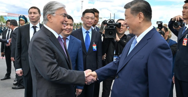 Xi Jinping, Shanghai Zirvesi için Astana’ya Gitti