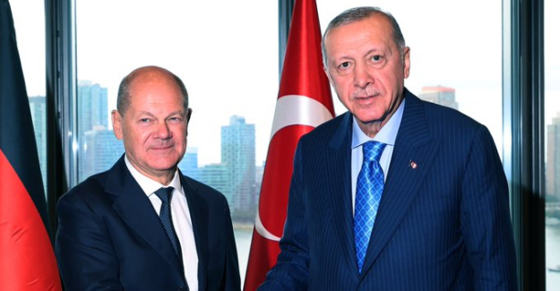 Cumhurbaşkanı Erdoğan, Almanya Başbakanı Scholz ile Görüştü