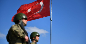 MSB: İran ve Yunanistan Sınırlarında 4’ü FETÖ'cü, 1'i DHKP-C'li, 1’i PKK/KCK'lı 8 Kişi Yakalandı